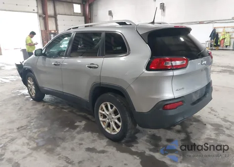 2017 Jeep Cherokee Latitude 4X4 из США, поврежденный, VIN 1C4PJMCB2HW621930